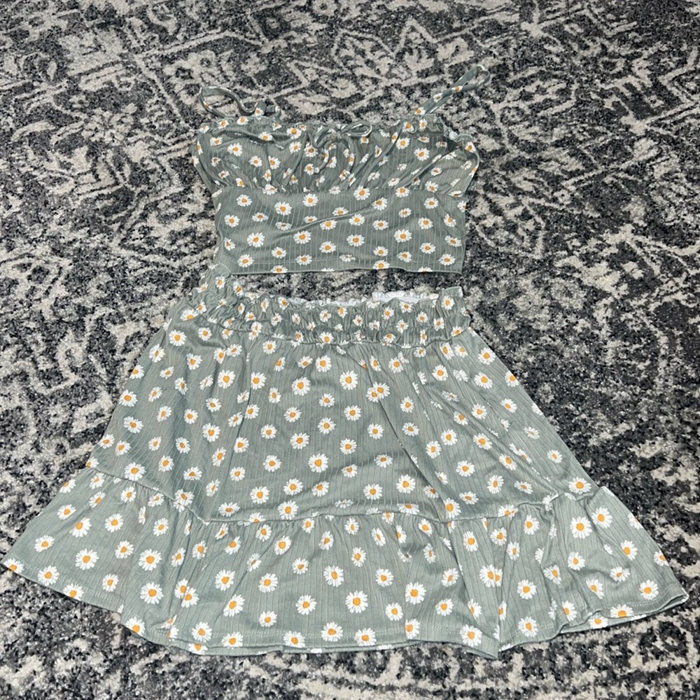 Daisy skirt set